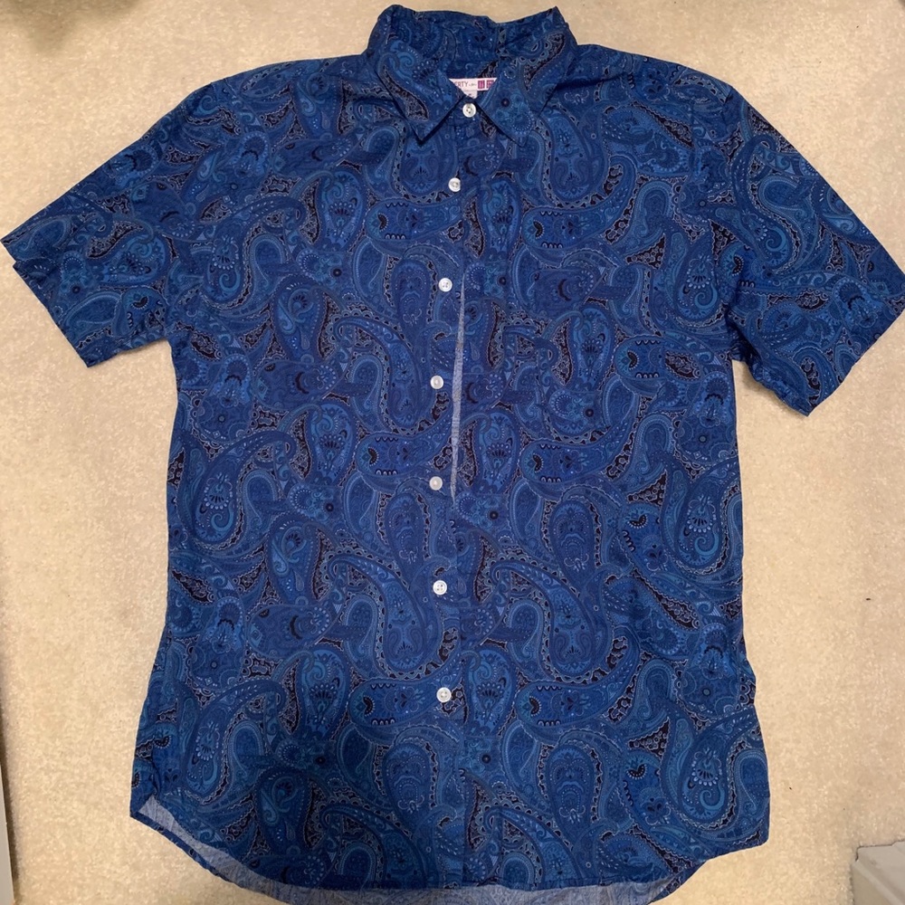 London Uni Qlo button up shirt